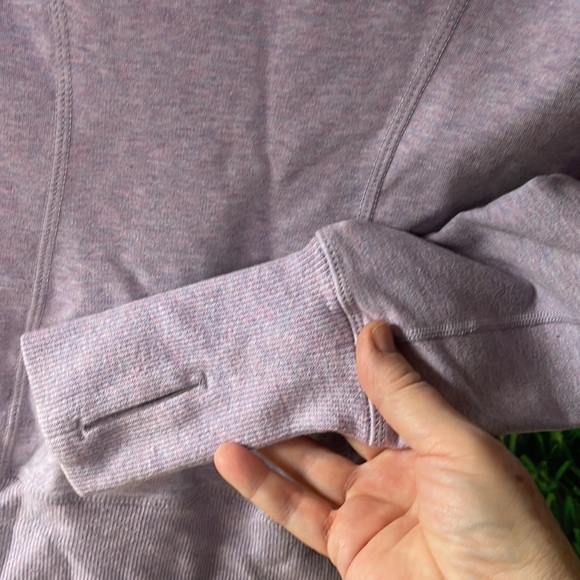 Lululemon Scuba Hoodie *Light Cotton Fleece
Heathered Lavender Dusk - Picture 8 of 14